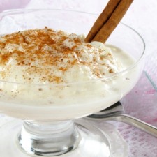 Creamy pudding Rice pudding style